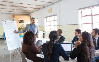 Desenvolvimento de habilidades técnicas e comportamentais para a equipe de facilities