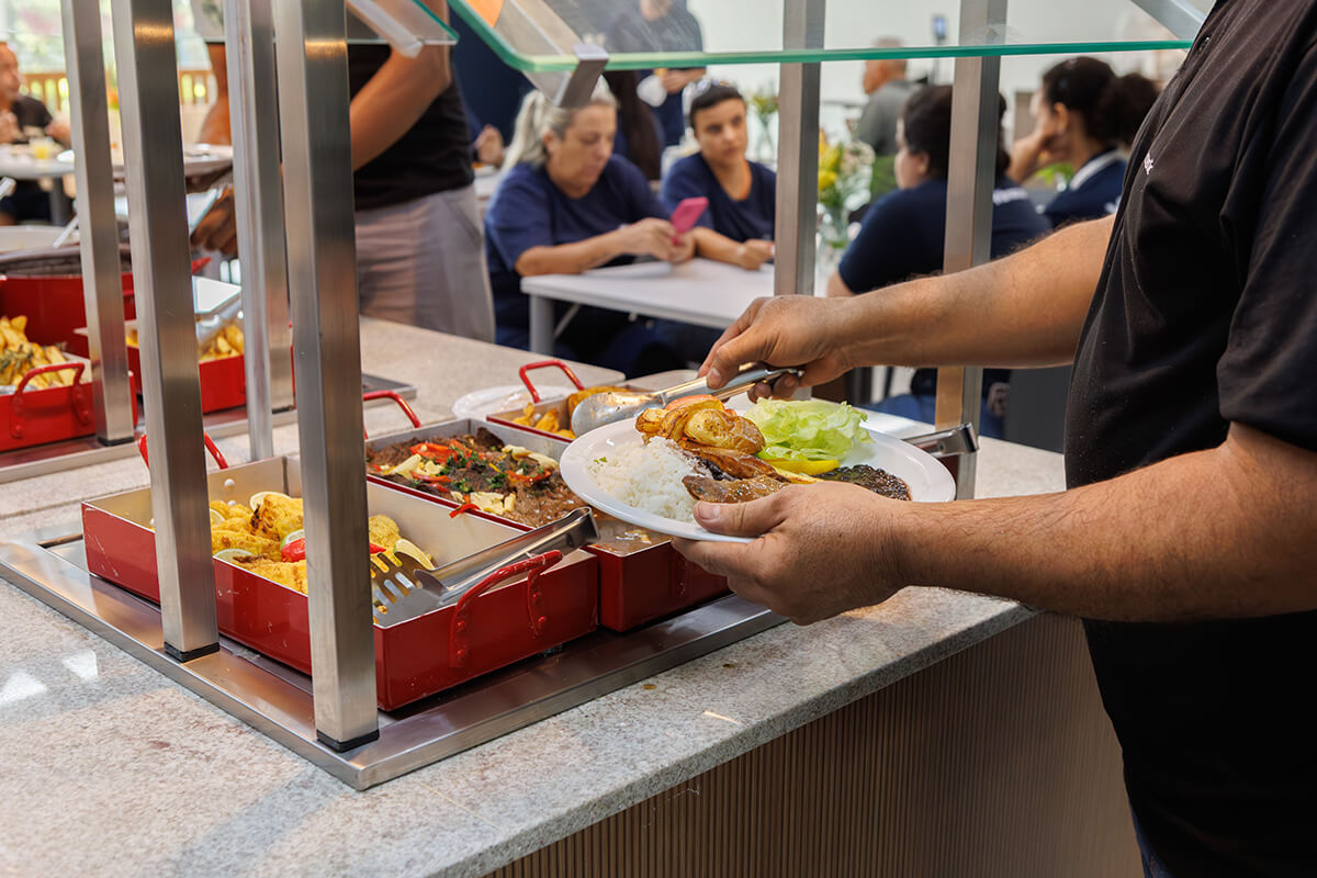 ESG na alimentação corporativa: por que não basta declarar, é preciso comprovar na rotina